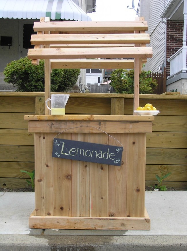 Cuteness abounds: Toddler-sized Lemonade Stand Wood. It ...