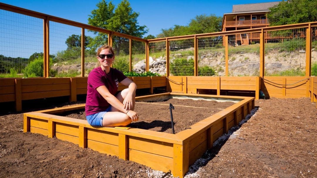 How to Build a Basic Raised Garden Bed